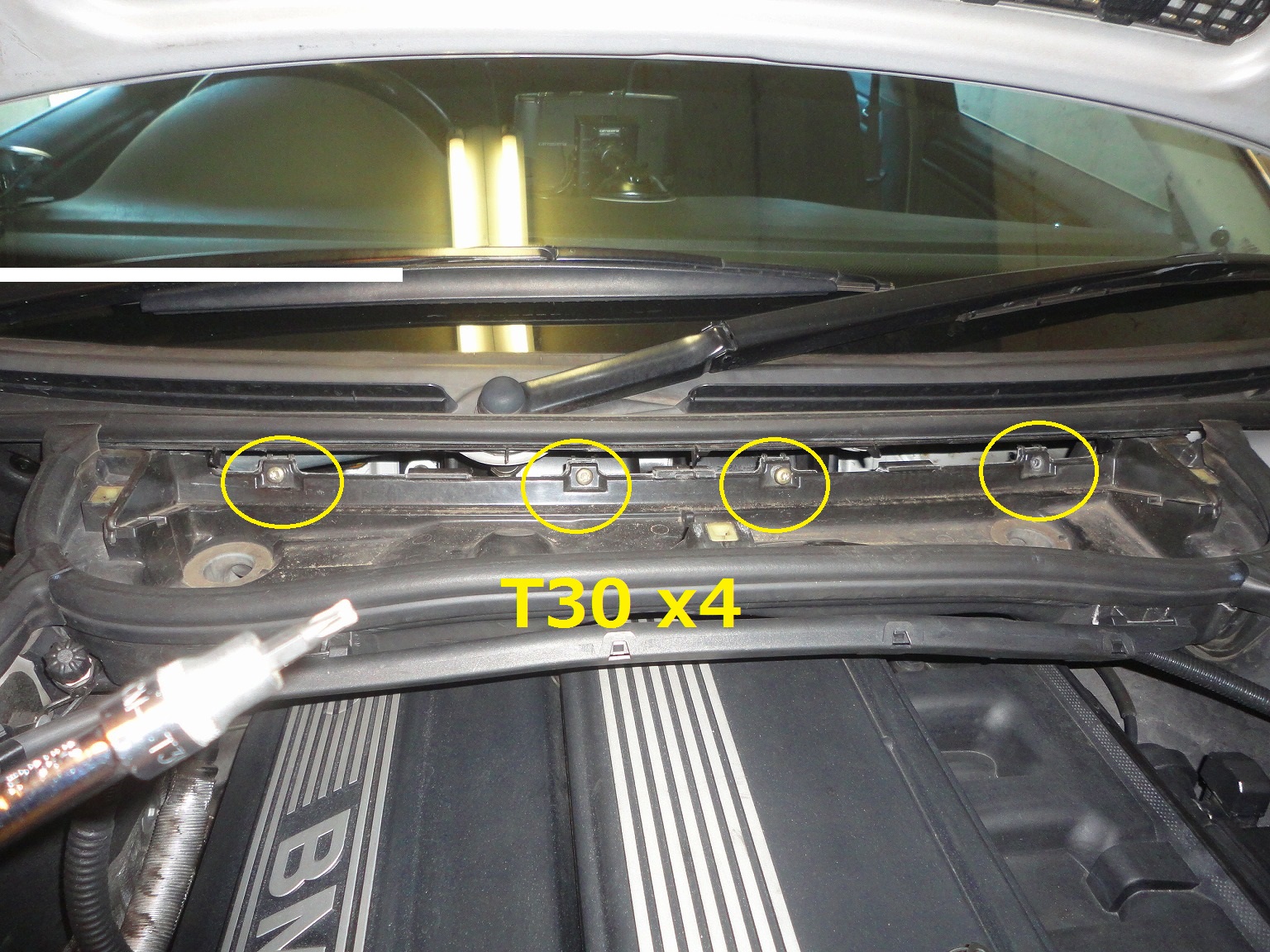 BMW E46 スパークプラグ交換